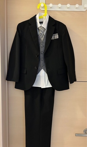 【送料無料】美品★男子ベスト ネクタイ付スーツ6点セット 結婚式 発表会 小学校