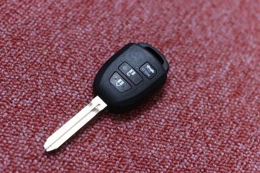登録します トヨタ純正キーレス 3ボタン 200系ハイエース　レジアスエース　シエンタ　８０ノア　ヴォクシーなど 登録します トヨタ純正キーレス 3ボタン 200系ハイエース レジアス