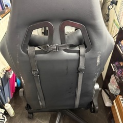 ゲーミングチェアの画像