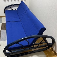ソファーベッド　パイプベッド