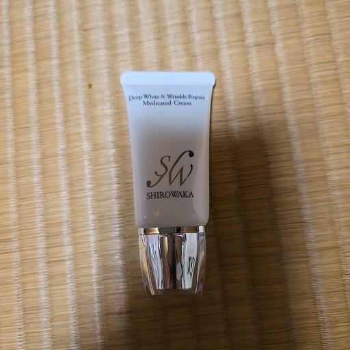 シロワカメディケイティッドクリーム&ファンデーション 新品 shirowaka
