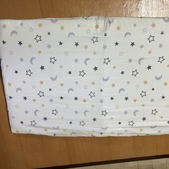 折り畳みベビー布団　+防水シーツ2枚の画像