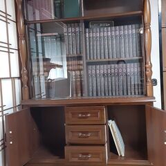高級感のある本棚です。の画像