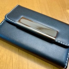 名刺入れ カードケース ブラック レザー調 ホワイトステッチ アルミフレーム 高品質 男女兼用 美品 未使用に近いの画像