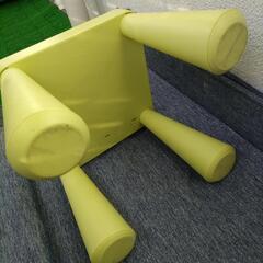 イケア　MAMMUT マンムット　プラスチック　子ども椅子　1脚の画像