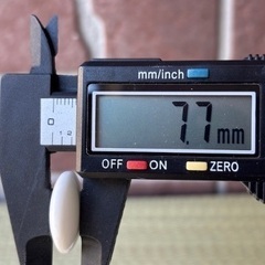 囲碁道具 足付碁盤 (厚み15.5cm) 重さ約14.6kg 桐覆い・碁石 碁笥付 本榧製本カヤ柾目囲碁道具 の画像
