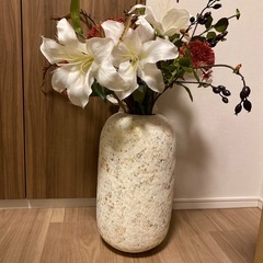 花瓶　造花　オブジェ