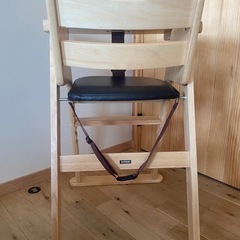 カトージ　木製　ハイチェアの画像