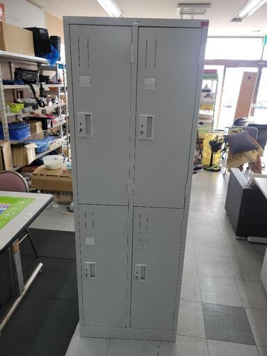 鍵付き　2列2段4人用スチールロッカー　中古　リサイクルショップ宮崎屋住吉店25.2.3