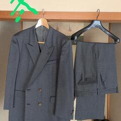 スーツ