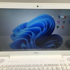 🍀本日の目玉品【超美品】ノートパソコン【富士通】 高速コア7搭載 高速SSD「Win11・Office2021」管理No7①の画像
