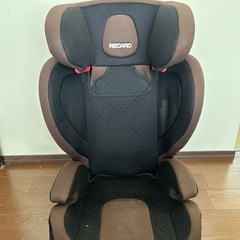 RECAROジュニアシート【引き取り先決まりました
】
