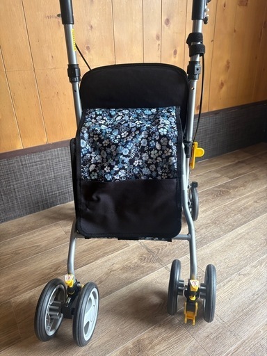 介護　歩行機　　超美品です！