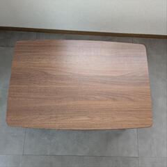 こたつテーブルの画像