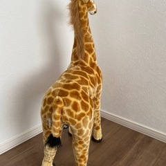 キリン　大きなぬいぐるみ　オブジェの画像