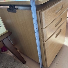 学習机の可動式引き出し！
の画像