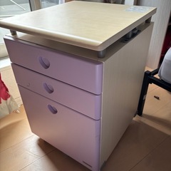 学習机引き出しの画像
