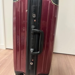 23〜25日取引可能な限定"キャリーケース　赤の画像