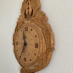木彫り　時計　木工品の画像