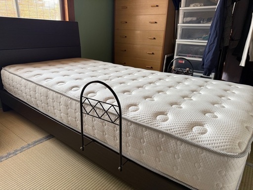 使用少ないシングルベッド