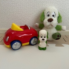 ぬいぐるみ　車のおもちゃの画像