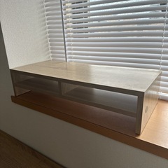 モニタースタンド