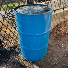 ドラム缶　200Ｌ