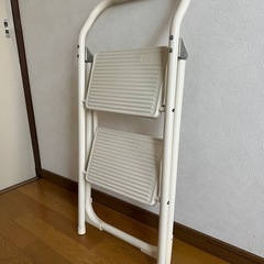 踏み台　折りたたみ　アイボリーの画像