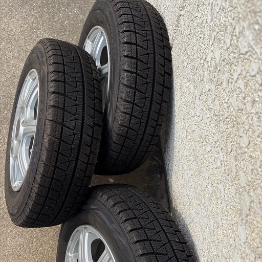 【お取引完了】145/70R12 スタッドレスタイヤアルミ付き4本セット 