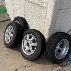 【お取引完了】145/70R12 スタッドレスタイヤアルミ付き4...