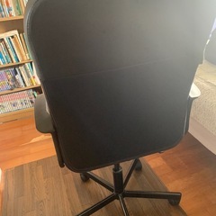 IKEAのデスクチェア RENBERGETの画像