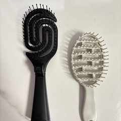 ダイソー　セリア　早く乾くヘアブラシ