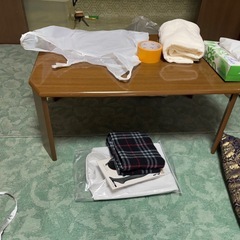 テーブル