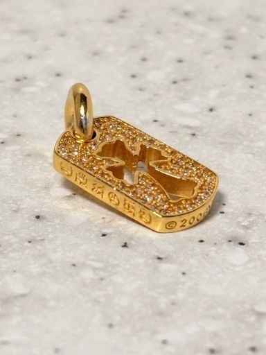 クロムハーツカットアウトクロスドッグタグwithダイヤモンド(タイニー