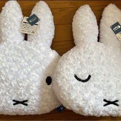 ミッフィーぬいぐるみクッションの画像