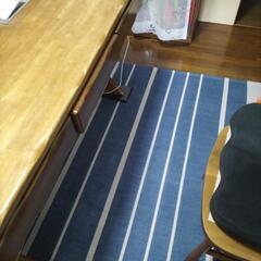 ダイニングテーブルの画像