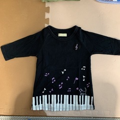 子ども服　ネコ　ピアノ柄　100サイズ