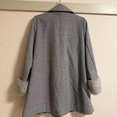 美品グレーコート　レスポワール　の画像