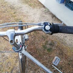 普通の古い自転車（学割あり）の画像