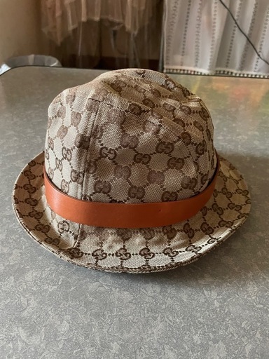グッチの帽子GG柄