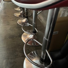 0円で
お譲りします中古カウンター椅子8脚 の画像