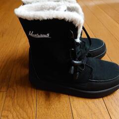 Mountain Warehouse ファー付きブーツ ブラック サイズ21の画像