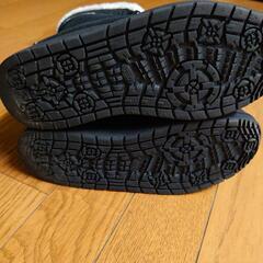 Mountain Warehouse ファー付きブーツ ブラック サイズ21の画像