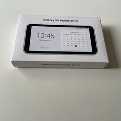 Galaxy 5G Mobile Wi-Fi SCR01 ホワイトの画像