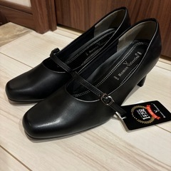 新品　タグ付き　Valentino　パンプス　黒