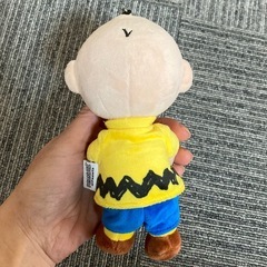 SNOOPY GARDEN ★ チャーリーブラウン　ぬいぐるみキーボルダー　人気の画像