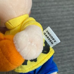 SNOOPY GARDEN ★ チャーリーブラウン　ぬいぐるみキーボルダー　人気の画像