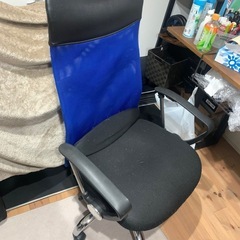 デスクチェア（定価12000円）　引き取り限定