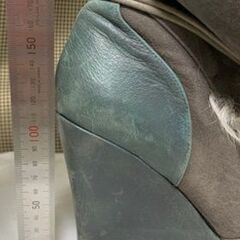 【まだ受付中・送付可能】中古 DIANA ウエッジソールソールブーツ♪♪ グレー 23.5cm 早い者勝ちです✨✨の画像