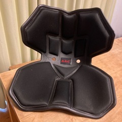 骨盤矯　補正座椅子